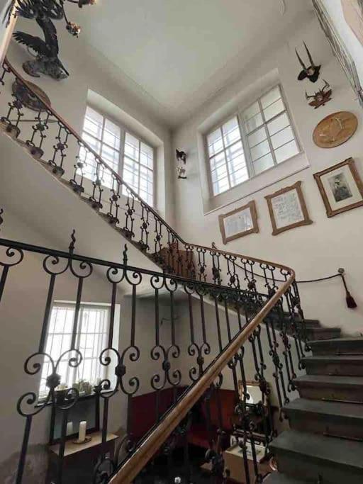 Geraeumige Altbauwohnung Im Zentrum กราซ ภายนอก รูปภาพ